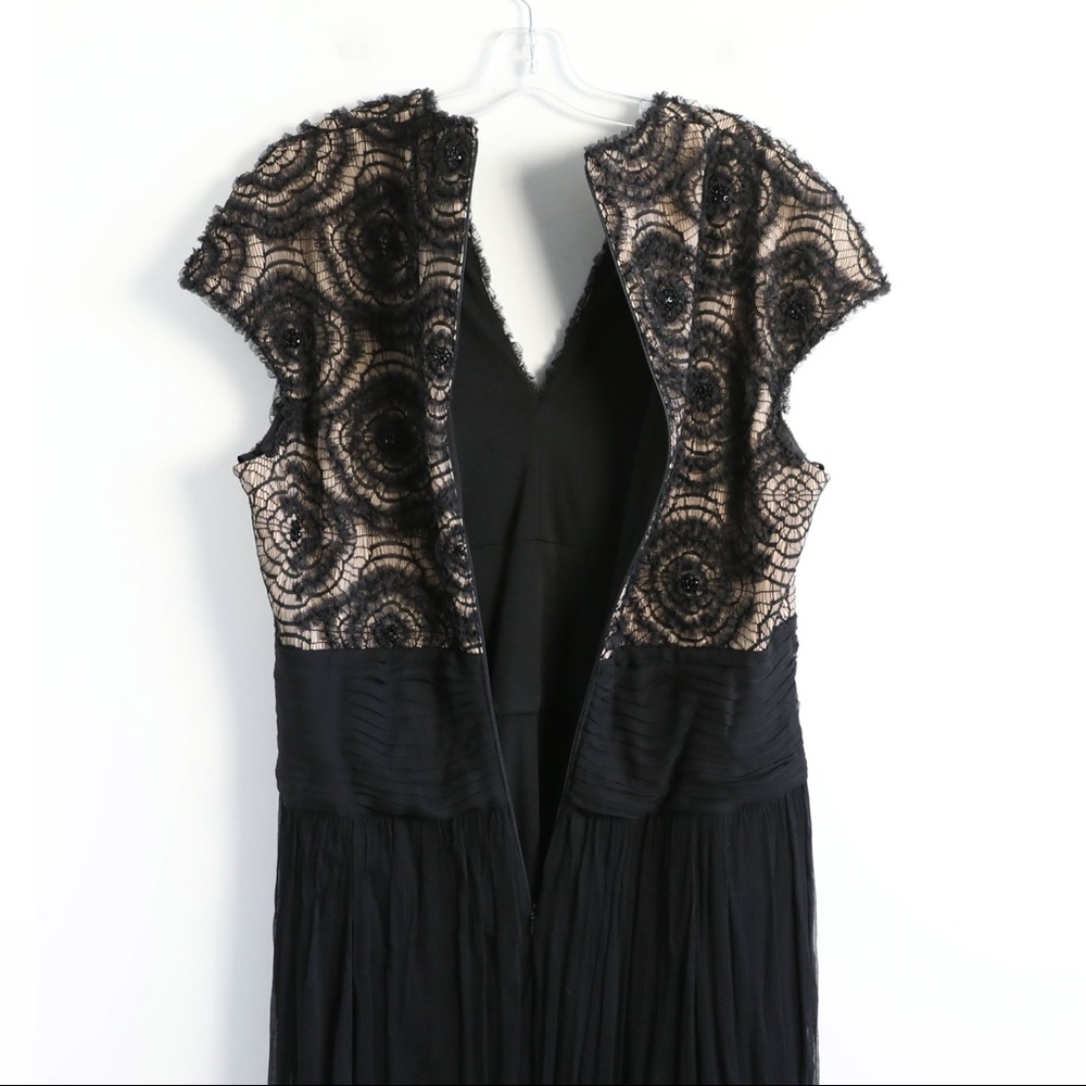 Tadashi Shoji evening dress black gown upscale chic maxi long event gala lace 16 - Picture 8 of 8